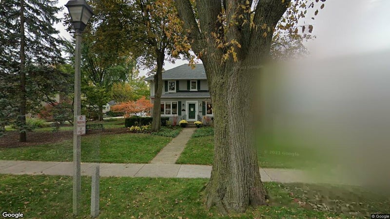 Elmhurst: Single-family home goes for $850,000