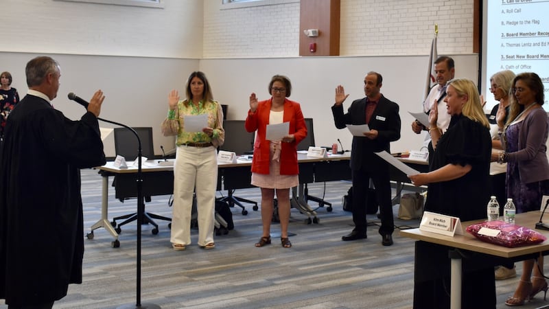 Newly elected St. Charles District 303 School Board members were sworn in by Mayor Clint Hull and held their first meeting on Monday, May 12, 2025. (From left: School Board members Jenna Hancock, Heidi Fairgrieve, Matthew Kuschert, Becky McCabe, Kate Bell and Kimberly Rich)