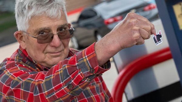 Gas price average spikes 56 cents in Illinois