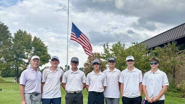 Connor Lewis advances to state, Rochelle takes eighth at IHSA 2A sectional