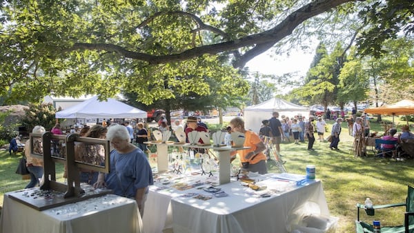 Shaw Local Radio Podcast: Leaf Casting Workshop at Hornbaker Gardens