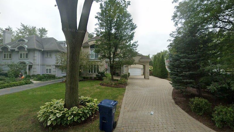 Five-bedroom house in Hinsdale sells for $1.56 million