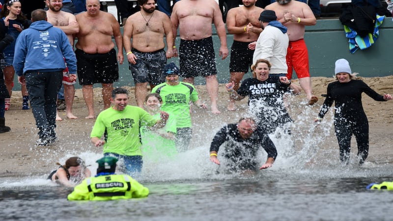 Will County Forest District police  raise $3,700 for Special Olympics through Polar Plunge