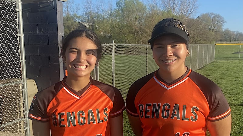 Jocelyn Cushard, Iliana Smith lead Plainfield East past Oswego East
