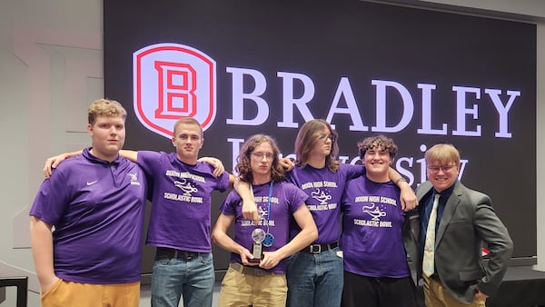 Dixon High School Scholastic Bowl team heading to D.C. for national tournament