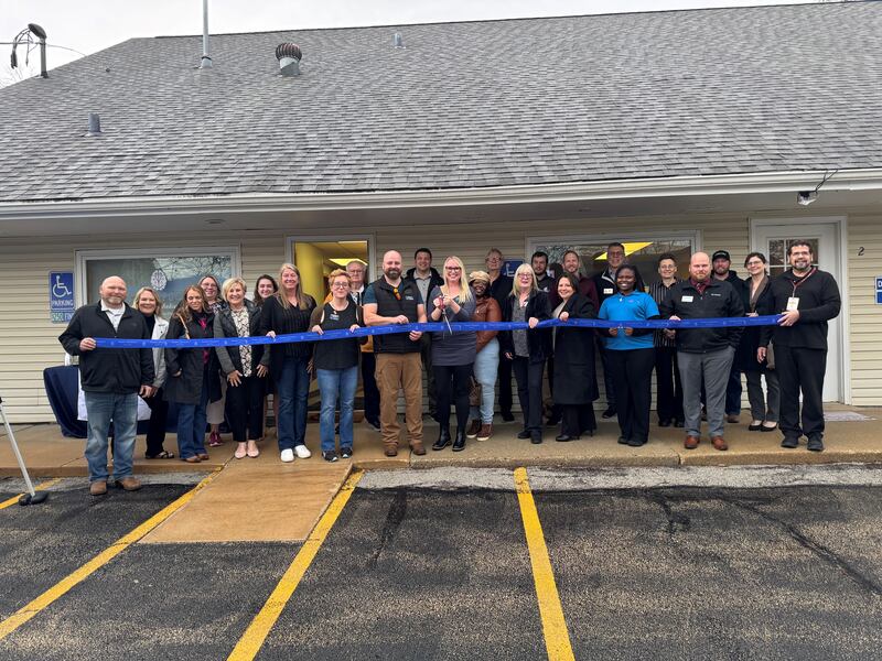 The Sycamore Chamber of Commerce welcoming Thompson Therapeutics and Mediation PLLC to its new location