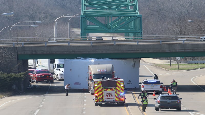 Photos: Semi truck collides with Illinois Route 251 overpass