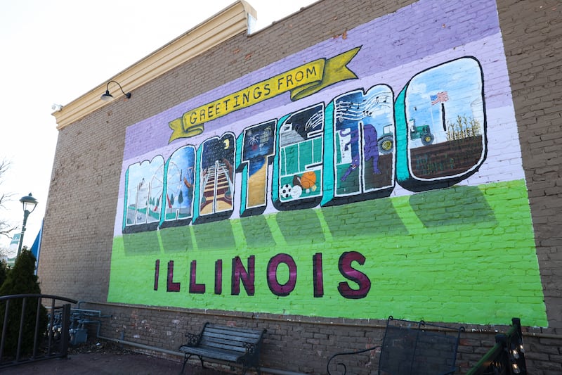 A postcard mural adorns a downtown building in the village of Manteno.