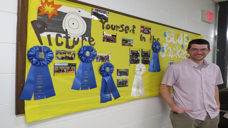 Amboy ag teacher keeps the ship steady