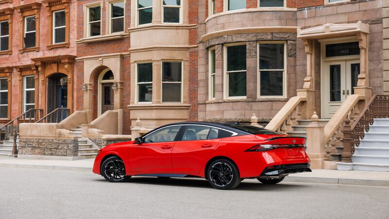 2026 Nissan Sentra SL delivers value