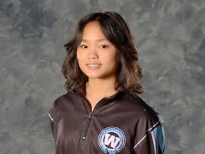 Angie Manlapaz wins Willowbrook wrestling’s first regional title: Saturday’s Suburban Life sports roundup
