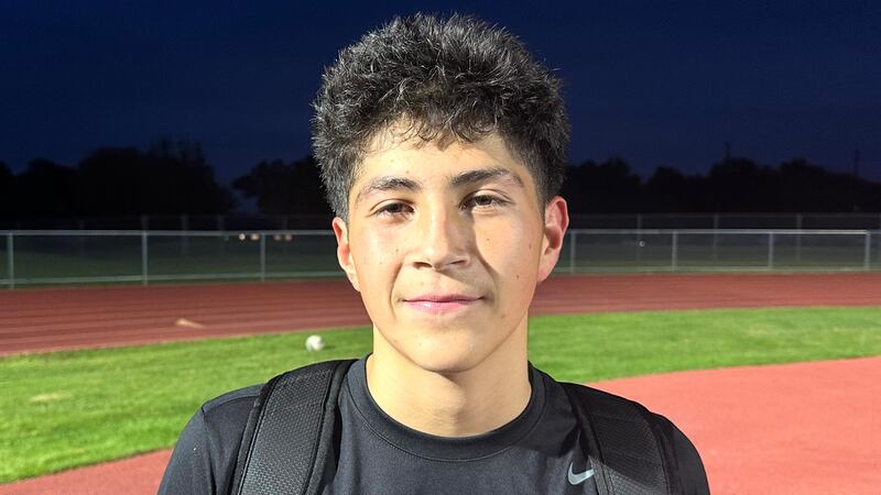 Wicho DelaPaz’s go-ahead goal in 75th minute sends St. Charles North over Dundee-Crown in sectional semifinal