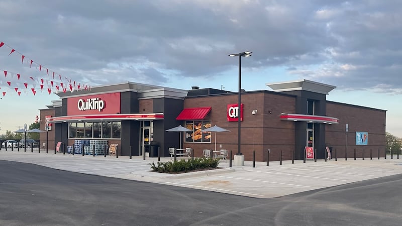 QuikTrip travel center opens in Minooka 