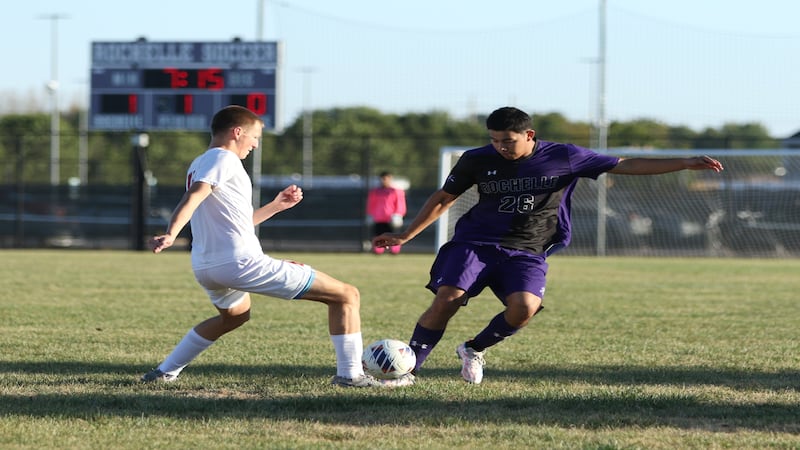 Photos: Rochelle soccer vs. La Salle-Peru