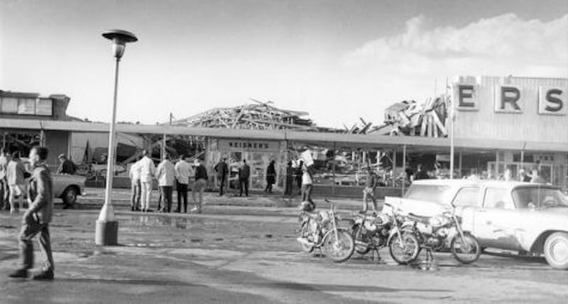 Neisner's department store in the Crystal Lake Plaza was distroyed on April 11,
1965, during the Palm Sunday tornado outbreak. The tornado damaged or
destroyed large portions of the city. Six people were killed and 75 were injured
Damages in the city totaled over $1.5 million, as 80 homes and the shopping center
were completely destroyed.