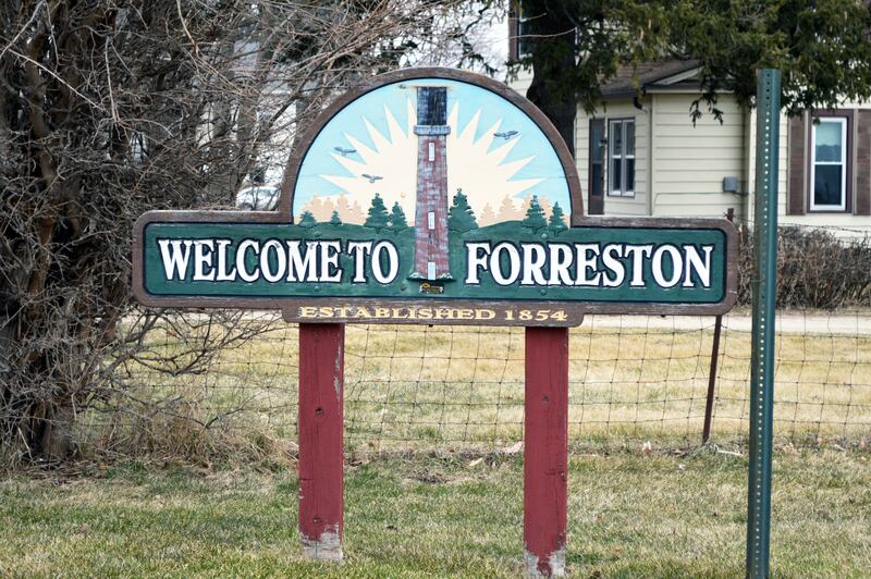 Welcome to Forreston sign.