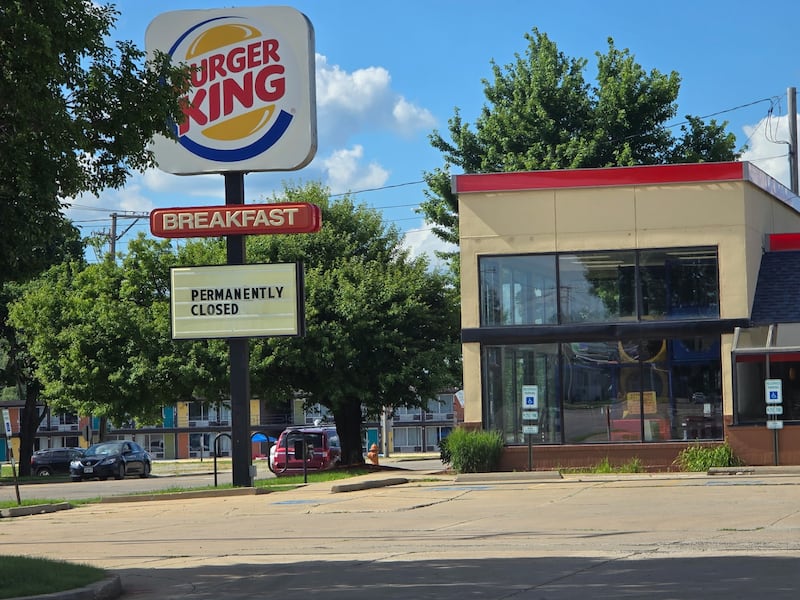 The Burger King in Streator closed permanently Monday, according to a notice posted at the restaurant.