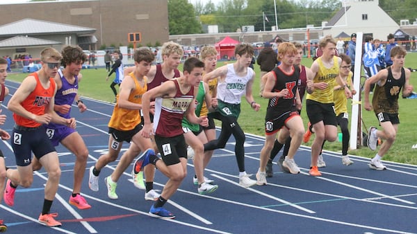 Photos: Class 2A boys track Sectional in Pontiac