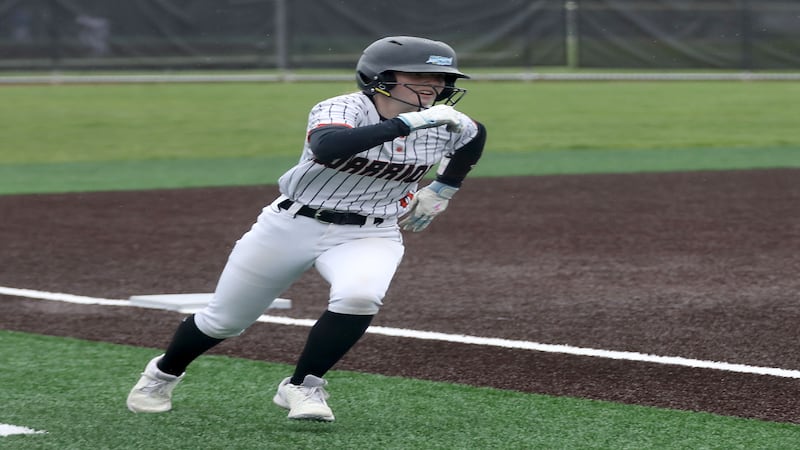 Danica McCarthy, Charlee Cape ignite McHenry in FVC win over Cary-Grove