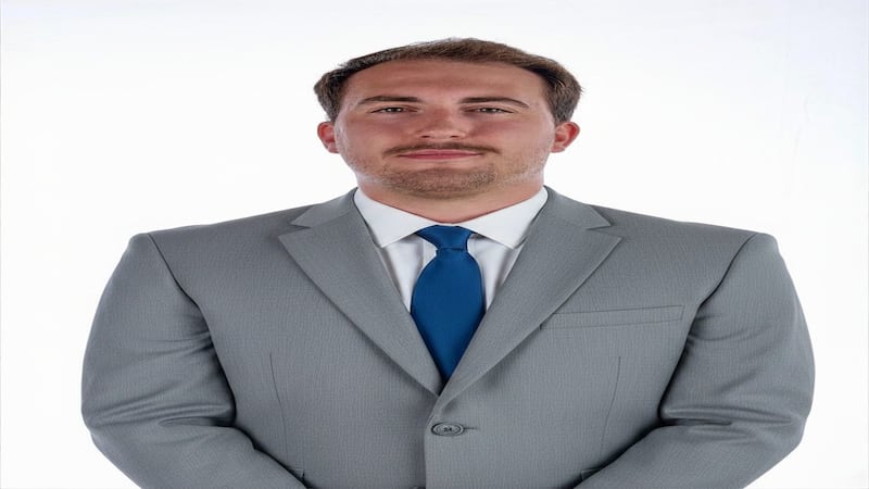 Lucas Burris named new executive director of Illinois Valley Area Chamber of Commerce