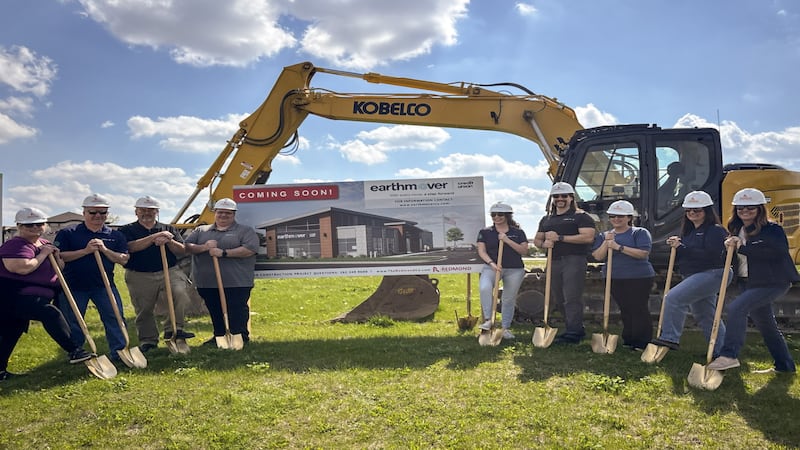 Earthmover Credit Union breaks ground on Romeoville branch