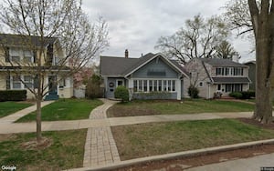 Hinsdale: Four-bedroom house built in 1926 sells for $999,000
