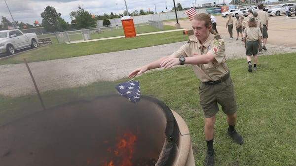 Photos: Scouts, Veterans Honor Old Glory at Peru flag retirement ceremony