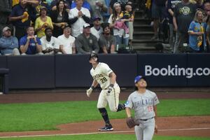 Imanaga struggles again, Brewers home runs put Cubs in 0-2 hole in NLDS