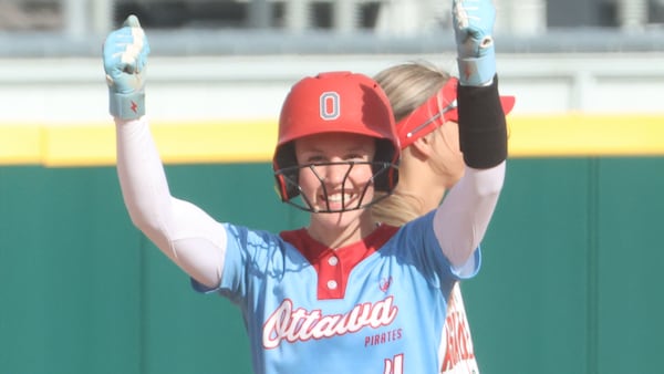 Ottawa gets bats going late against La Salle-Peru to rally for 10-7 conference win