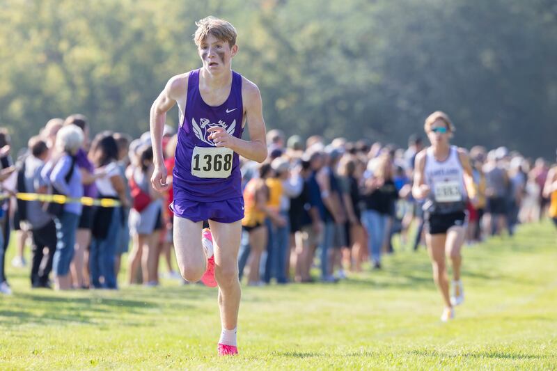 Dixon's Averick Wiseman comes in to finish Saturday, Sept. 23, 2023 during the Rock River Run in Sterling.