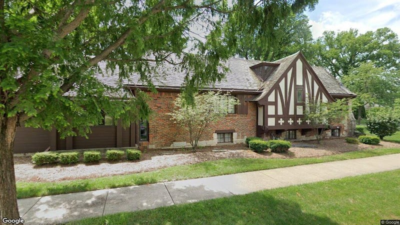 Single-family home built in 1925 sells for $1.47 million in Elmhurst