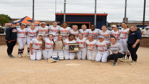 Photos: Oswego vs. Benet softball, Class 4A Oswego Regional final