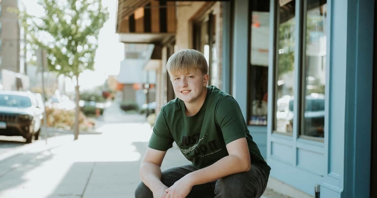 Riley Rabuck Rock Falls athlete paralyzed at Sterling High School track meet files ...