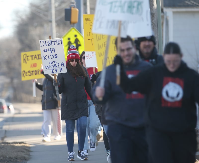 Streator Elementary School District No.44 picket outside of administration building on Thursday, Feb. 27, 2025 in Streator.