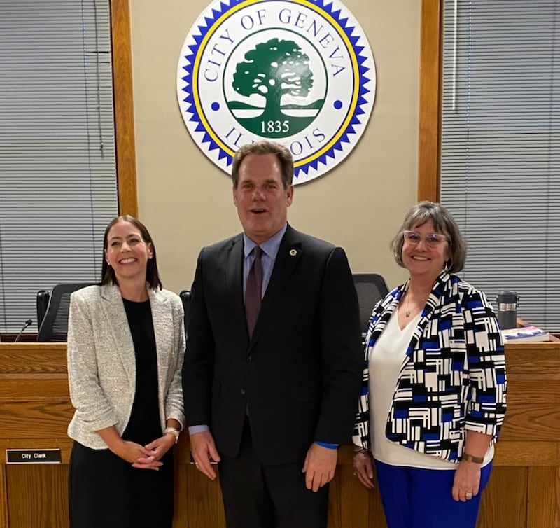 Alexandra 'Alex' Voigt (left). Mayor Kevin Burns, City Administrator Stephanie Dawkins, at the Monday, Aug. 4, 2025 meeting. Officials approved the hiring of Voigt as the city's new administrator. Dawkins is going to retire Aug. 15.