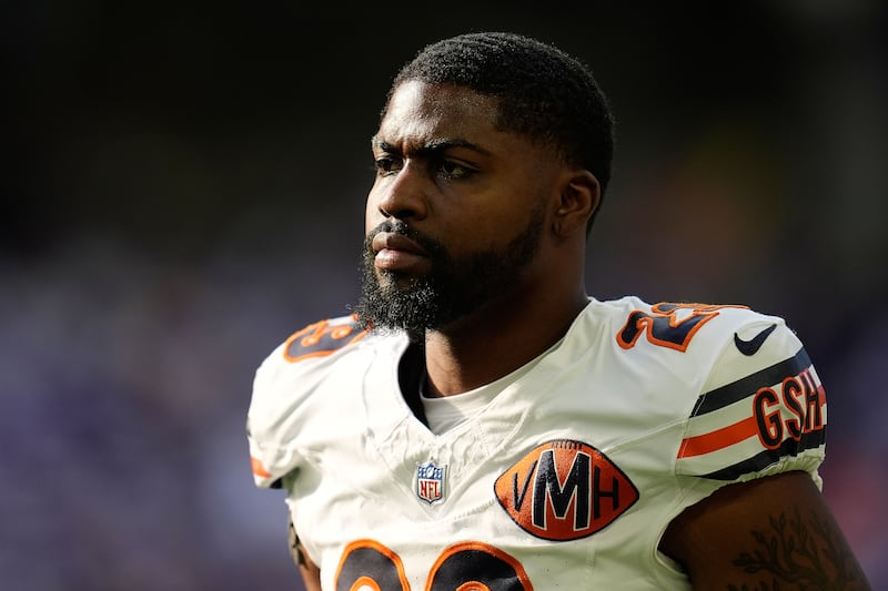 Chicago Bears cornerback Tyrique Stevenson (29) stands on the field before an NFL football game against the Minnesota Vikings, Sunday, Nov. 16, 2025, in Minneapolis. (AP Photo/Abbie Parr)