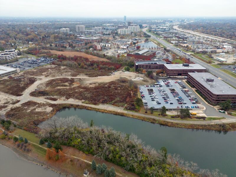 A developer is looking to develop the 26.8-acre tract of land with roughly 159 town house units located on Butterfield Road east of Yorktown Center mall. The property was the site of a seminary campus from the 1960s to 2017.