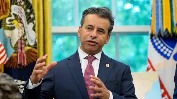 Trump officials set new requirements for COVID vaccines in healthy adults and children