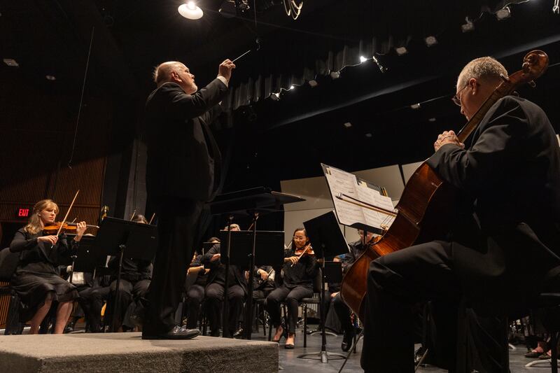 Guest Conductor, Stephen Squires directs the Illinois Valley Symphony Orchestra in their presentation of “Go West, Young America” on Saturday, Sept. 27, 2025 at Dr. Mary Margaret Weeg Cultural Centre at Illinois Valley Community College in Oglesby.