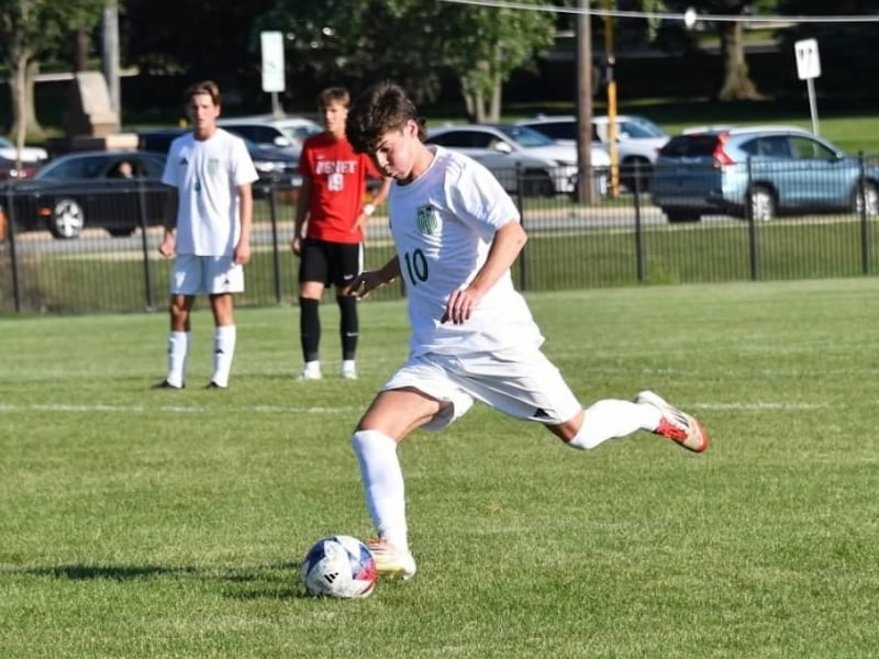 Yorkville senior Quinn Stratton