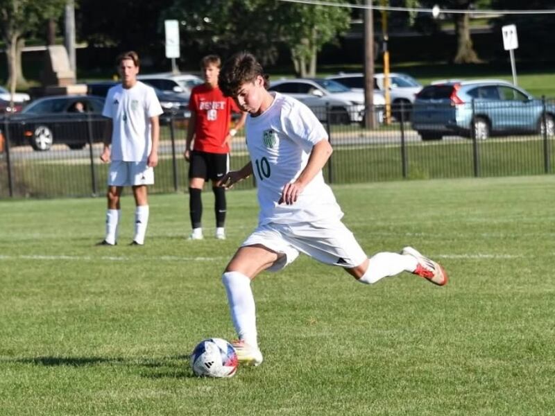 Yorkville senior Quinn Stratton