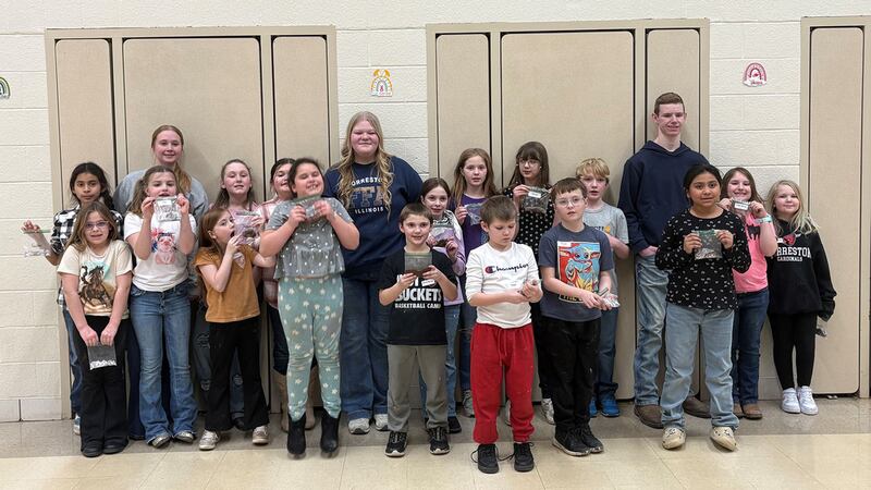 Ogle and Carroll county students take part in agriculture and Tootsie Roll activity