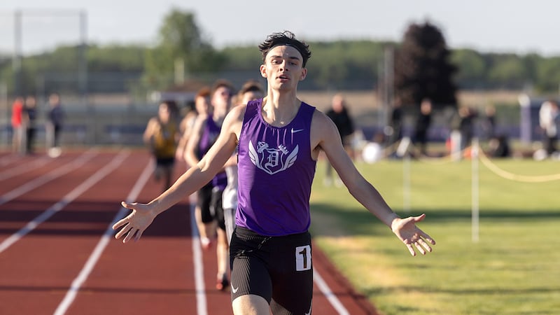 Dixon boys track and field wins first sectional title since 2002