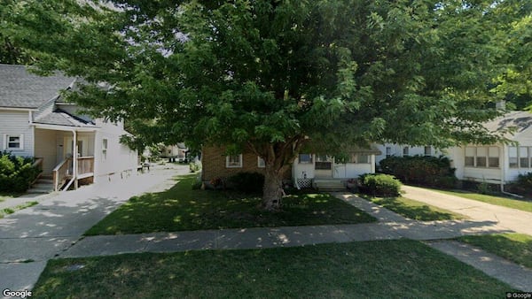 What were the best deals for residential properties in Lee County / Whiteside the week of May 11?
