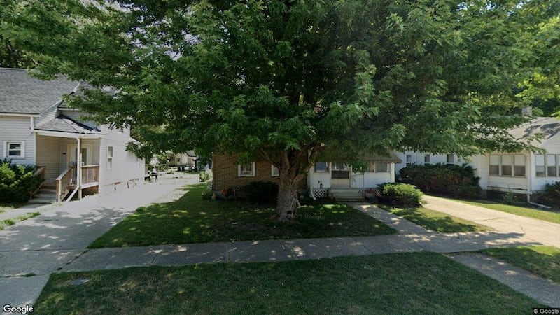 What were the best deals for residential properties in Lee County / Whiteside the week of May 11?