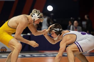 Wilmington’s Logan VanDuyne, remembering his coach, takes 2nd at IHSA state ‘probably the match of his life’