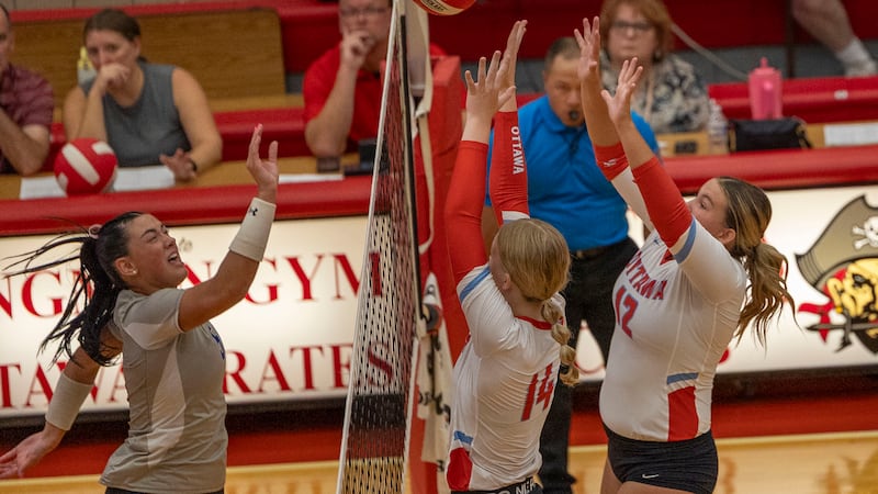 Princeton earns straight-set win over Ottawa