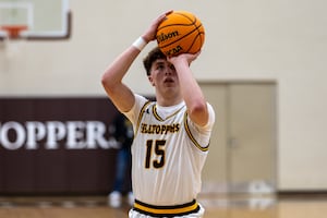 Joliet Catholic edges Lincoln-Way West as boys basketball playoffs approach