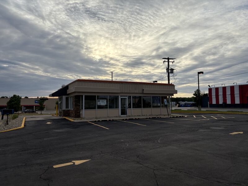 The former Dunkin' Donuts building at 2749 Columbus St. in Ottawa will soon be home to a Roosty’s Chicken & Shakes drive-thru restaurant.