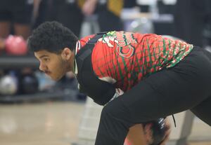 Host Cavaliers, Streator Bowlin’ Bulldogs roll out of L-P Regional